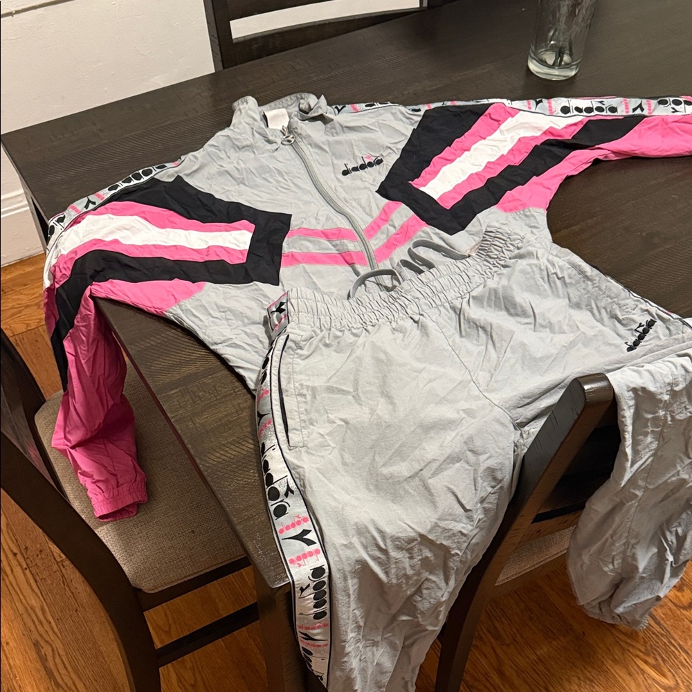Diadora Men's Light Gray Performance Track Jacket with Pink & Black Trim